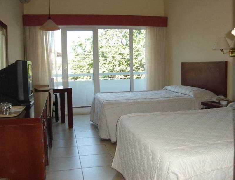 Hotel Caparuch Santa Cruz de La Sierra Dış mekan fotoğraf